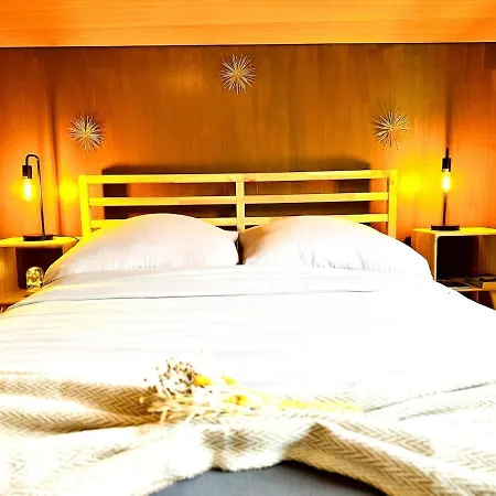 Amazing River And Mountain View Apartmán