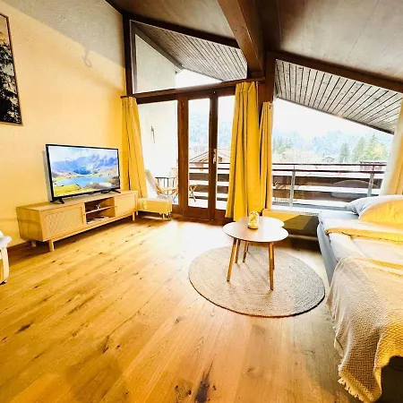 Amazing River And Mountain View Apartament *